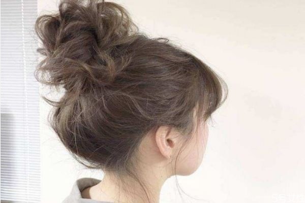 女生染什么顏色的頭發(fā)好看 今年好看的發(fā)色都在這 女生染什么顏色的頭發(fā)好看 今年好看的發(fā)色都在這