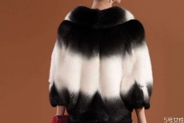 貂皮衣服有什么優(yōu)點呢 貂皮衣服應該怎么保養(yǎng)呢