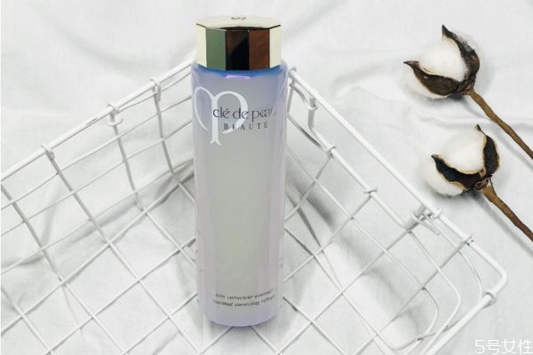 cpb水磨精華適合什么皮膚 cpb水磨精華要早晚用嗎 cpb水磨精華適合什么皮膚 cpb水磨精華要早晚用嗎