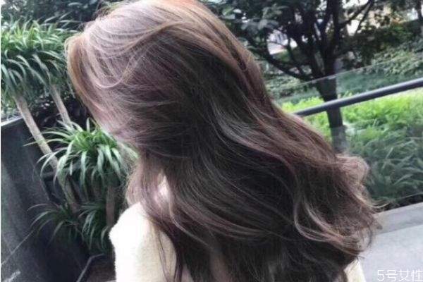 女生染什么顏色的頭發(fā)好看 今年好看的發(fā)色都在這 女生染什么顏色的頭發(fā)好看 今年好看的發(fā)色都在這