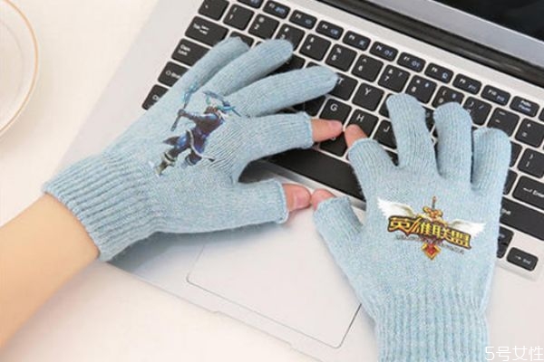 冬天用電腦辦公凍手怎么辦 冬天凍手是什么原因 冬天用電腦辦公凍手怎么辦 冬天凍手是什么原因