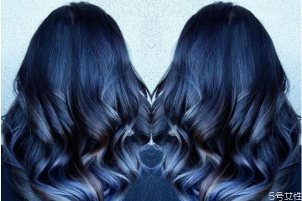 頭發(fā)染藍后能改色嗎 不漂頭發(fā)能染藍黑色嗎 頭發(fā)染藍后能改色嗎 不漂頭發(fā)能染藍黑色嗎