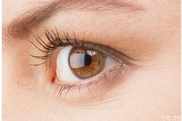 去腫眼泡的手術有什么呢 手術之前要注意什么呢 去腫眼泡的手術有什么呢 手術之前要注意什么呢