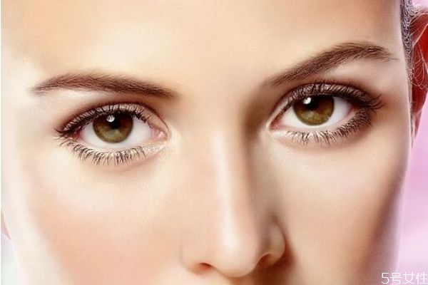 去腫眼泡的手術有什么呢 手術之前要注意什么呢 去腫眼泡的手術有什么呢 手術之前要注意什么呢