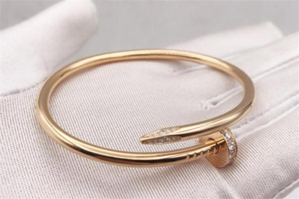 卡地亞和梵克雅寶哪個(gè)好 卡地亞和梵克雅寶哪個(gè)檔次高