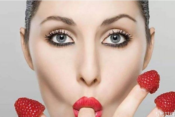 開(kāi)眼角需要多少錢呢 開(kāi)眼角需要注意什么呢 開(kāi)眼角需要多少錢呢 開(kāi)眼角需要注意什么呢