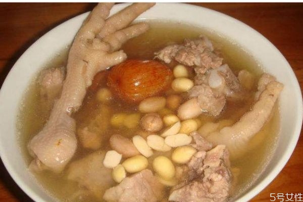 適合孕婦喝的湯有什么呢 孕婦喝豬骨頭湯有什么好處呢 適合孕婦喝的湯有什么呢 孕婦喝豬骨頭湯有什么好處呢