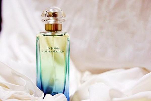 愛馬仕雨后花園香水外觀好看嗎 愛馬仕雨后花園香水什么味道 愛馬仕雨后花園香水外觀好看嗎 愛馬仕雨后花園香水什么味道