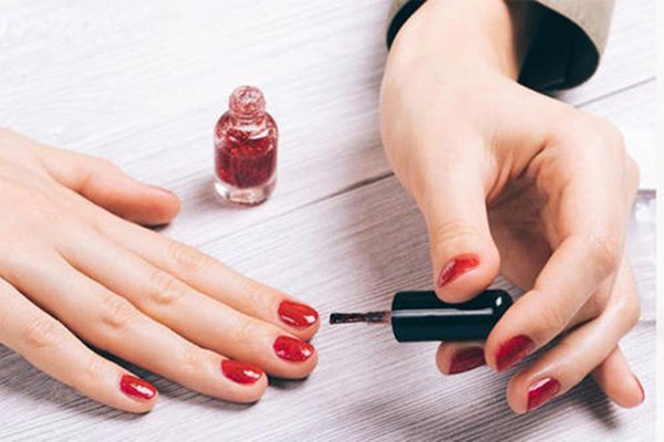 光療膠在哪一步做 光療膠的優(yōu)點有哪些 光療膠在哪一步做 光療膠的優(yōu)點有哪些