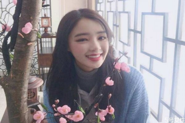 男生有意無意的觸碰你是有原因的 男生試探女生的表現(xiàn) 男生有意無意的觸碰你是有原因的 男生試探女生的表現(xiàn)