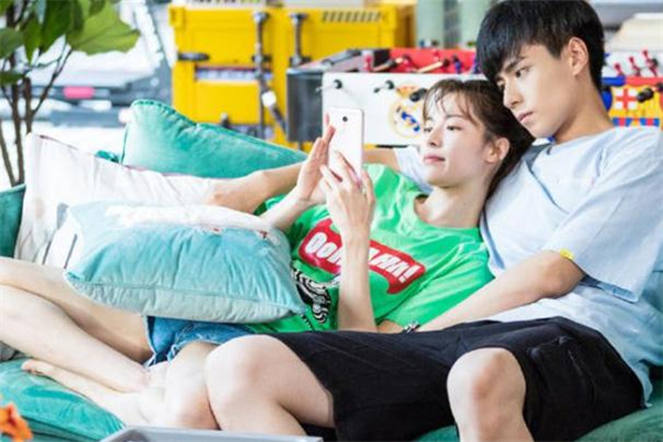 網(wǎng)戀怎么哄女友開心 網(wǎng)戀怎么給女朋友驚喜 網(wǎng)戀怎么哄女友開心 網(wǎng)戀怎么給女朋友驚喜