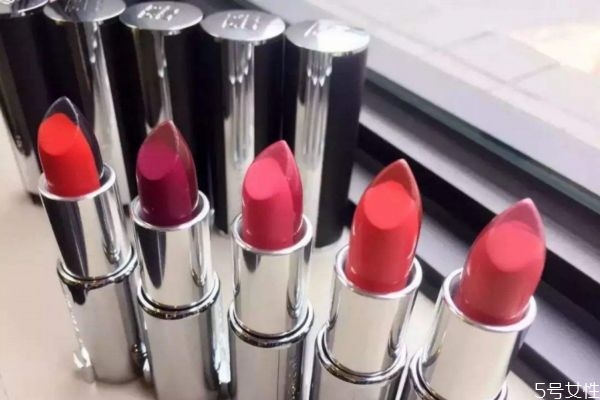 紀(jì)梵希和迪奧哪個(gè)檔次高 紀(jì)梵希和迪奧哪個(gè)口紅好 紀(jì)梵希和迪奧哪個(gè)檔次高 紀(jì)梵希和迪奧哪個(gè)口紅好