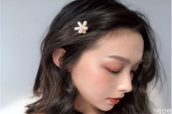 男生有意無意的觸碰你是有原因的 男生試探女生的表現(xiàn) 男生有意無意的觸碰你是有原因的 男生試探女生的表現(xiàn)