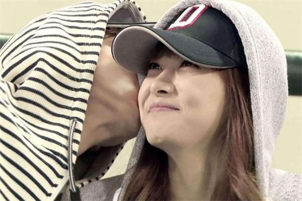 網(wǎng)戀奔現(xiàn)怎么避免冷場 網(wǎng)戀奔現(xiàn)怎么避免尷尬 網(wǎng)戀奔現(xiàn)怎么避免冷場 網(wǎng)戀奔現(xiàn)怎么避免尷尬