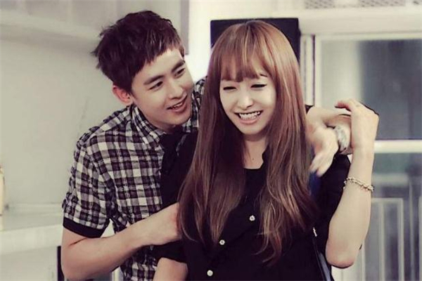 網(wǎng)戀奔現(xiàn)怎么避免冷場 網(wǎng)戀奔現(xiàn)怎么避免尷尬 網(wǎng)戀奔現(xiàn)怎么避免冷場 網(wǎng)戀奔現(xiàn)怎么避免尷尬