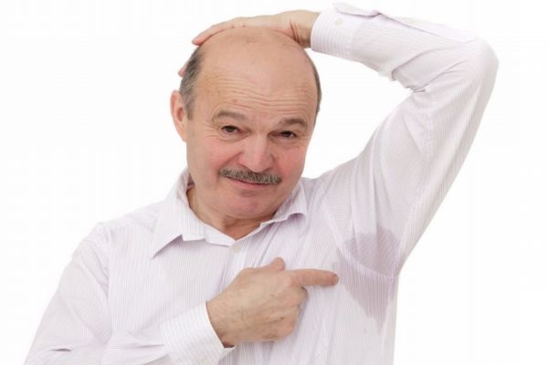 狐臭是什么引起的呢 狐臭形成的原因有什么呢 狐臭是什么引起的呢 狐臭形成的原因有什么呢