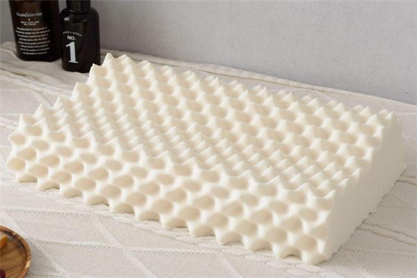 乳膠枕頭有甲醛嗎 如何判斷乳膠枕頭是否有甲醛 乳膠枕頭有甲醛嗎 如何判斷乳膠枕頭是否有甲醛