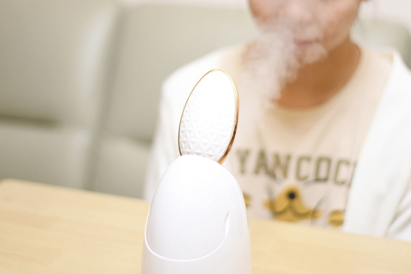 敏感肌能使用蒸臉器嗎 用蒸臉器蒸臉要隔多遠 敏感肌能使用蒸臉器嗎 用蒸臉器蒸臉要隔多遠