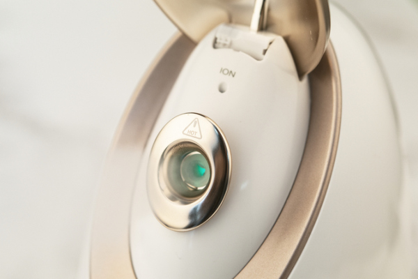 敏感肌能使用蒸臉器嗎 用蒸臉器蒸臉要隔多遠 敏感肌能使用蒸臉器嗎 用蒸臉器蒸臉要隔多遠