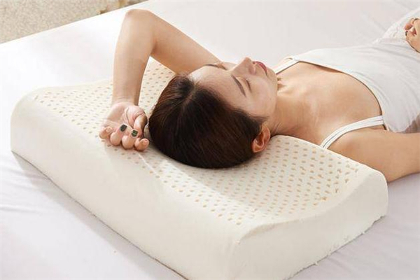 乳膠枕頭會(huì)引起過(guò)敏嗎 乳膠枕頭過(guò)敏的癥狀 乳膠枕頭會(huì)引起過(guò)敏嗎 乳膠枕頭過(guò)敏的癥狀