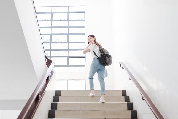 久坐臀部會(huì)變大嗎 做什么運(yùn)動(dòng)可以瘦臀 久坐臀部會(huì)變大嗎 做什么運(yùn)動(dòng)可以瘦臀