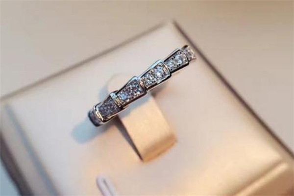 寶格麗戒指一般多少錢 寶格麗戒指專柜報價 寶格麗戒指一般多少錢 寶格麗戒指專柜報價