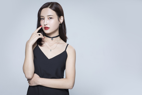 脂肪?？梢杂冕樚魡?用手擠脂肪粒好嗎