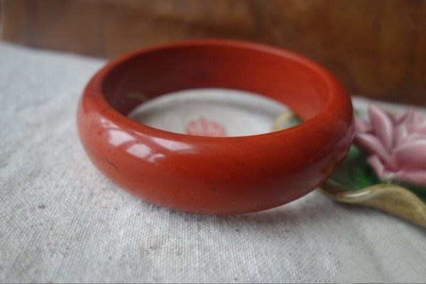 瑪瑙手鐲有什么特點(diǎn) 如何選購(gòu)瑪瑙手鐲