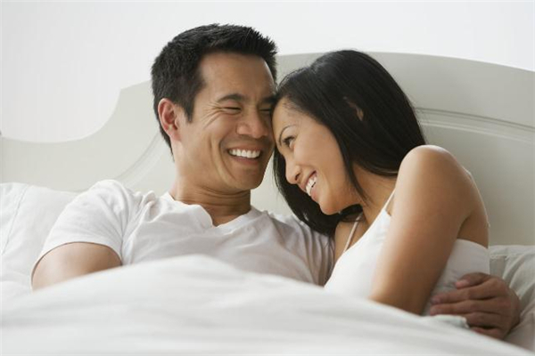 該不該為了愛情放棄工作 為了愛情放棄事業(yè)值得嗎 該不該為了愛情放棄工作 為了愛情放棄事業(yè)值得嗎