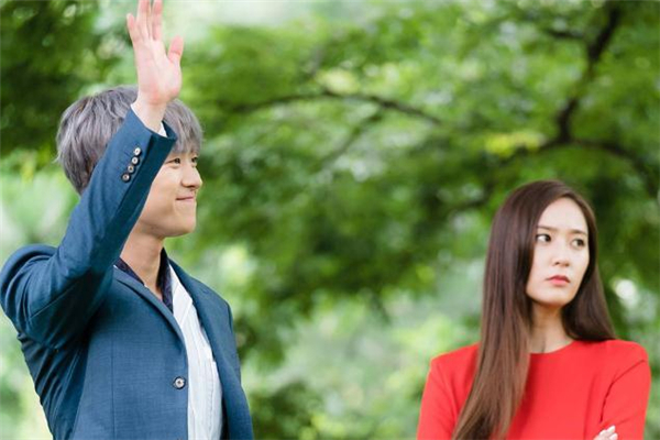 該不該為了戀人改變自己 為了愛情改變自己值不值得 該不該為了戀人改變自己 為了愛情改變自己值不值得