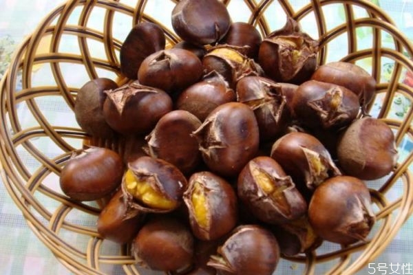 栗子有什么營養(yǎng)價值呢 吃栗子有什么好處呢 栗子有什么營養(yǎng)價值呢 吃栗子有什么好處呢