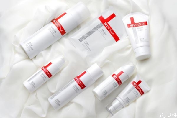 油性敏感肌用什么護(hù)膚品 油性敏感肌護(hù)膚品推薦 油性敏感肌用什么護(hù)膚品 油性敏感肌護(hù)膚品推薦