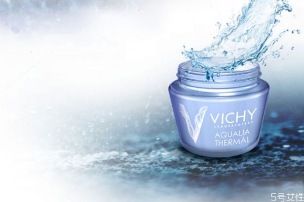 油性敏感肌用什么護(hù)膚品 油性敏感肌護(hù)膚品推薦 油性敏感肌用什么護(hù)膚品 油性敏感肌護(hù)膚品推薦