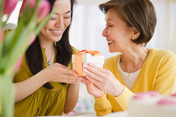 中國(guó)式婆媳的最大問(wèn)題是什么 婆婆和親媽的差距在哪 中國(guó)式婆媳的最大問(wèn)題是什么 婆婆和親媽的差距在哪