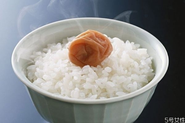 食道癌可以預(yù)防嗎 患食道癌的原因是什么呢 食道癌可以預(yù)防嗎 患食道癌的原因是什么呢