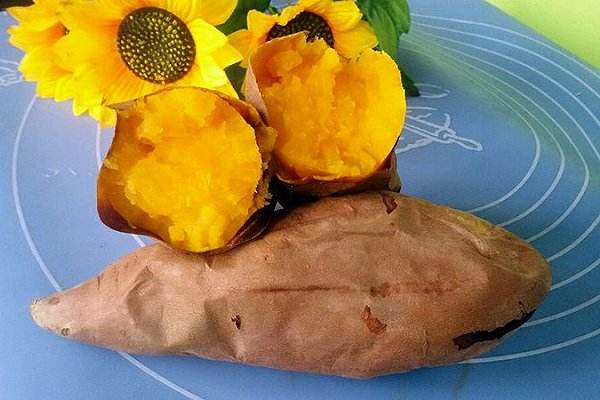 烤紅薯是長的好吃還是圓的好吃 為什么長紅薯的口感好 烤紅薯是長的好吃還是圓的好吃 為什么長紅薯的口感好