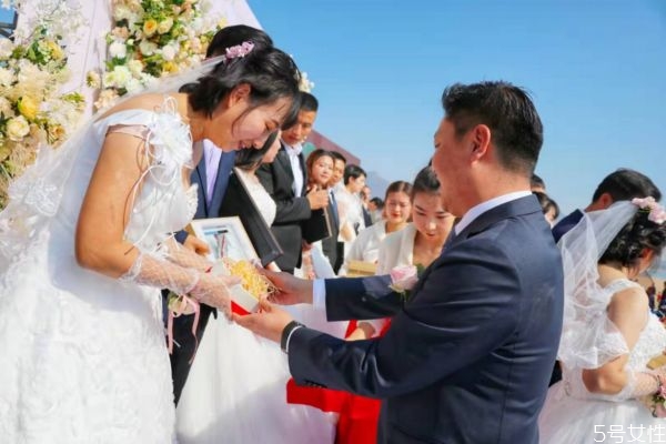 遠(yuǎn)嫁和老公吵架怎么辦 遠(yuǎn)嫁和近嫁的區(qū)別 遠(yuǎn)嫁和老公吵架怎么辦 遠(yuǎn)嫁和近嫁的區(qū)別