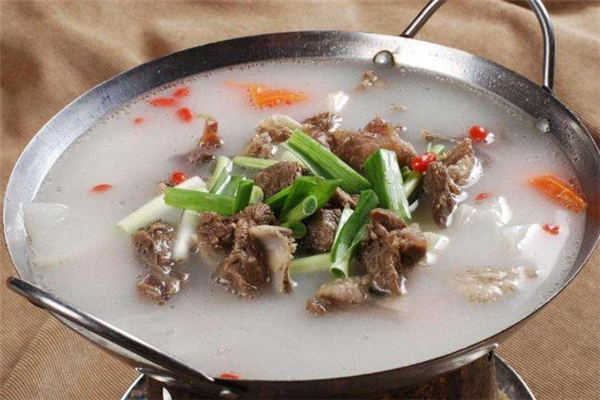 羊肉湯可以每天都喝嗎 羊肉湯喝多了會怎么樣 羊肉湯可以每天都喝嗎 羊肉湯喝多了會怎么樣