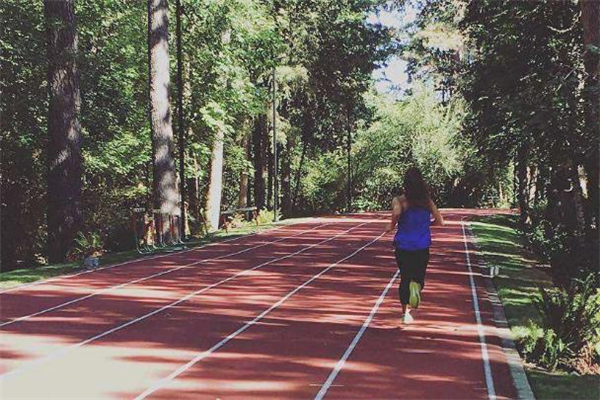 晨跑前要吃東西嗎 先晨跑還是先吃早飯 晨跑前要吃東西嗎 先晨跑還是先吃早飯