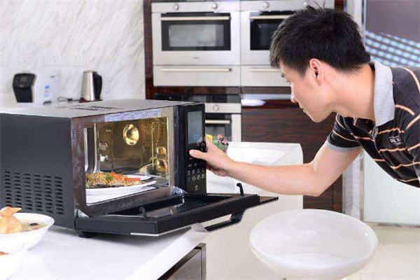 微波爐加熱會(huì)破壞食物營養(yǎng)嗎 微波爐里能放什么碗 微波爐加熱會(huì)破壞食物營養(yǎng)嗎 微波爐里能放什么碗