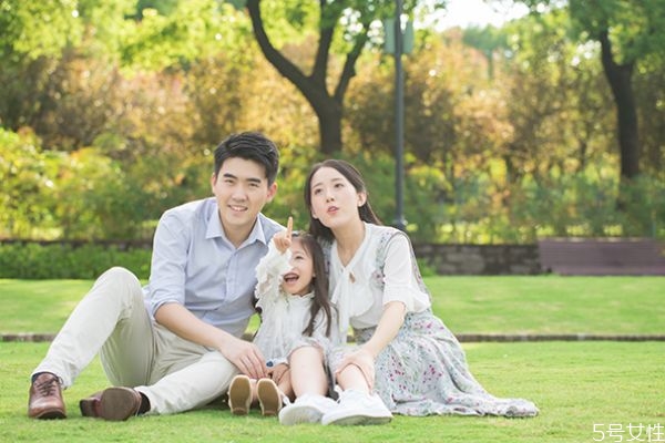 和老公吵架冷戰(zhàn)后怎么辦 對(duì)付老公冷戰(zhàn)的絕招 和老公吵架冷戰(zhàn)后怎么辦 對(duì)付老公冷戰(zhàn)的絕招