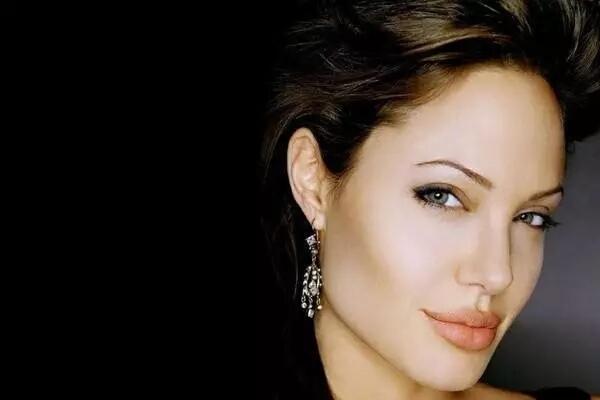 鼻梁不直怎么辦 鼻梁不直可以矯正嗎 鼻梁不直怎么辦 鼻梁不直可以矯正嗎