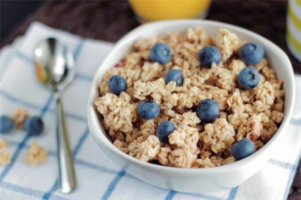 減肥看熱量還是碳水化合物 脂肪和碳水哪個(gè)更容易長(zhǎng)胖 減肥看熱量還是碳水化合物 脂肪和碳水哪個(gè)更容易長(zhǎng)胖