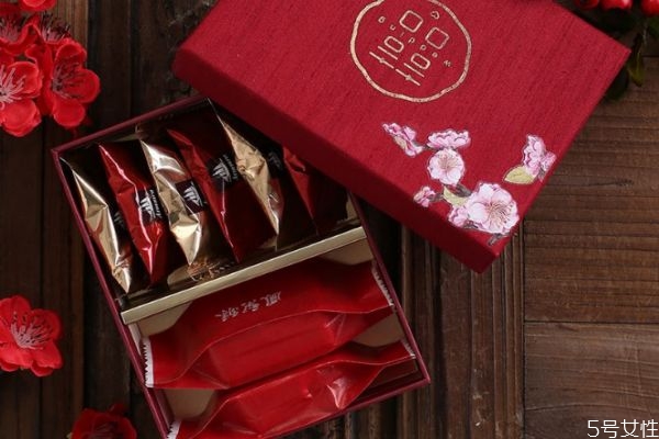 結(jié)婚喜糖一般裝多少顆 結(jié)婚喜糖一般怎么搭配 結(jié)婚喜糖一般裝多少顆 結(jié)婚喜糖一般怎么搭配