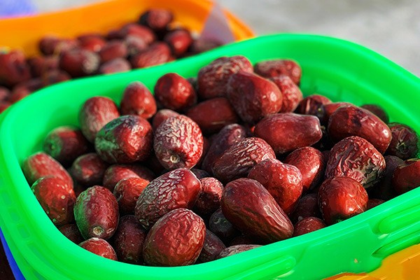 一顆紅棗的熱量是多少 紅棗含有什么營養(yǎng)物質(zhì) 一顆紅棗的熱量是多少 紅棗含有什么營養(yǎng)物質(zhì)