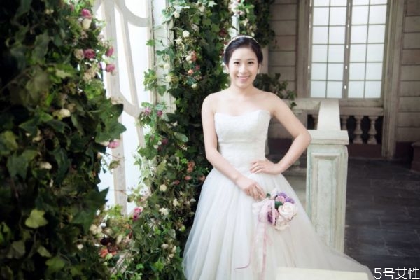 拍婚紗照前的準(zhǔn)備工作有哪些 拍婚紗照之前需要準(zhǔn)備什么 拍婚紗照前的準(zhǔn)備工作有哪些 拍婚紗照之前需要準(zhǔn)備什么