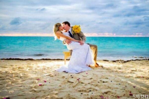 拍婚紗照前的準(zhǔn)備工作有哪些 拍婚紗照之前需要準(zhǔn)備什么 拍婚紗照前的準(zhǔn)備工作有哪些 拍婚紗照之前需要準(zhǔn)備什么