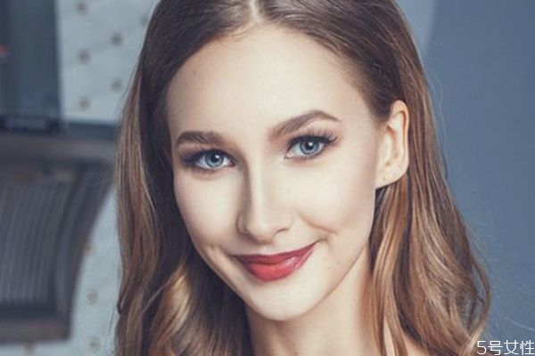 鼻子愛(ài)出油怎么辦 讓鼻子不出油的小竅門