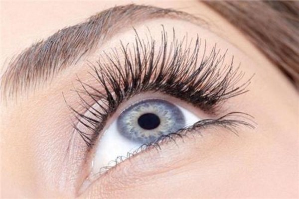 眼部皮膚過敏怎么辦 眼部皮膚過敏的表現(xiàn) 眼部皮膚過敏怎么辦 眼部皮膚過敏的表現(xiàn)