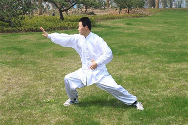 練八段錦會傷害膝蓋嗎 練八段錦膝蓋疼怎么辦 練八段錦會傷害膝蓋嗎 練八段錦膝蓋疼怎么辦